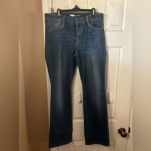 Old Navy Kicker Boot Cut Jeans size 6